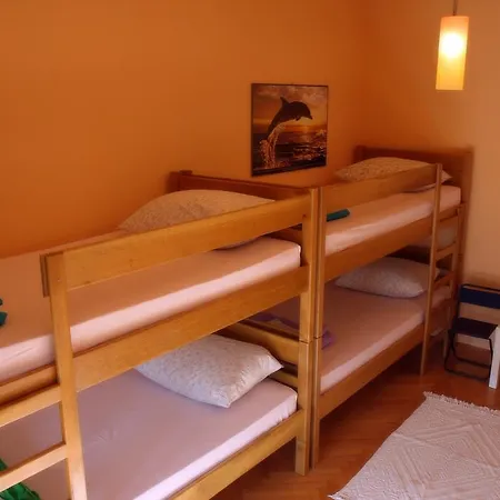 Hostel Canki
